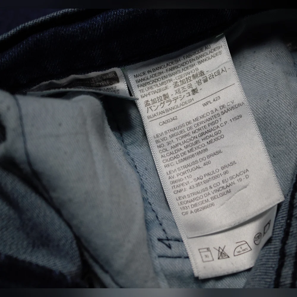 Levi’s 541 Men’s Athletic Taper Jeans – Light Wash, Size 34x32